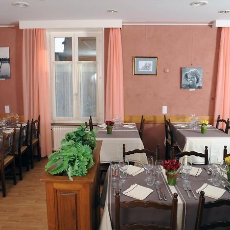 Hotel De La Gare Yvonand Luaran gambar